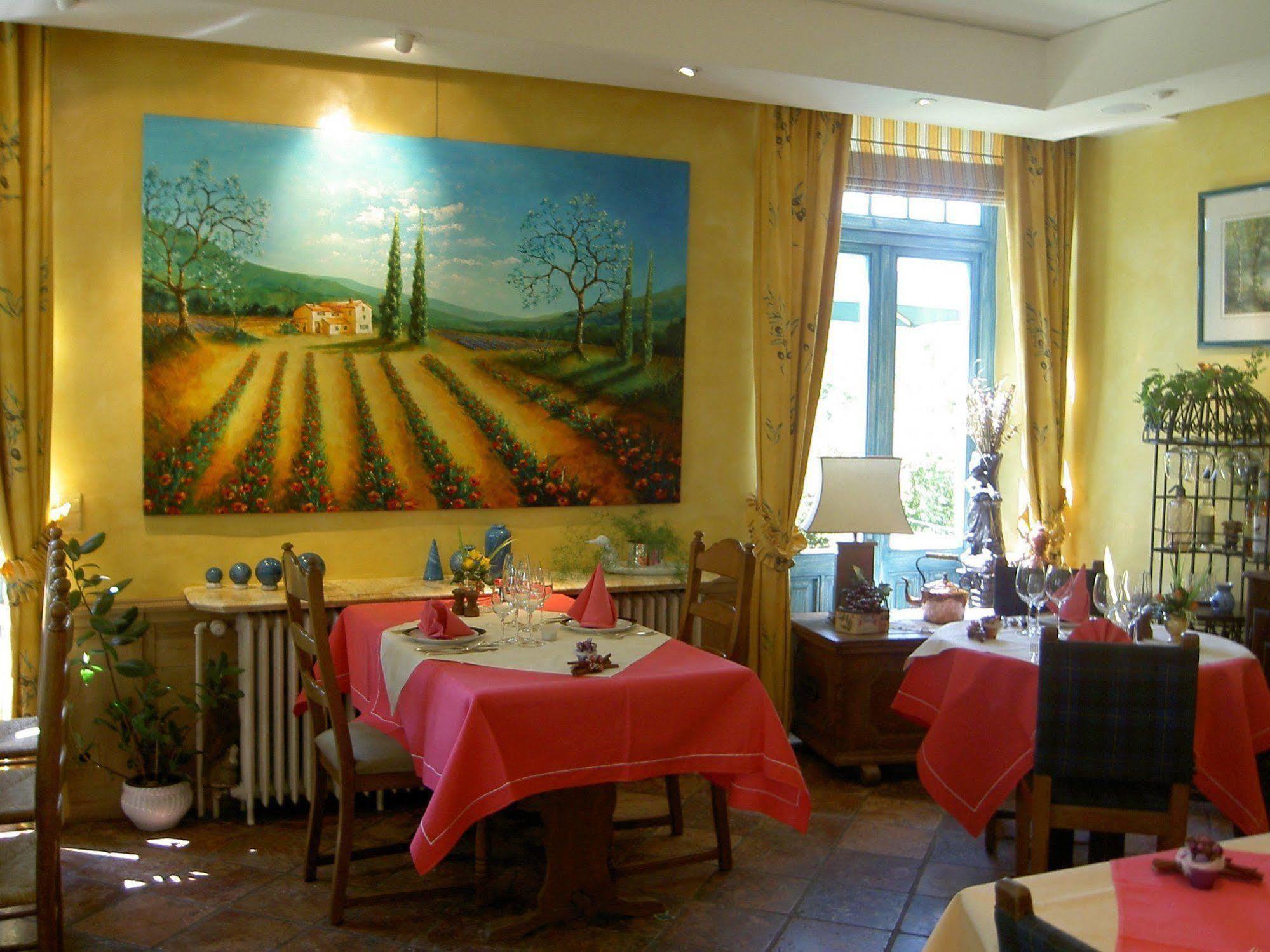 Les Tilleuls Hotel Jupille エクステリア 写真